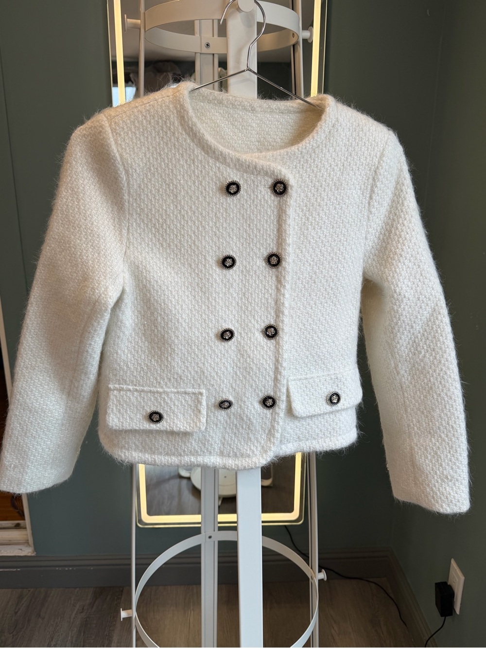 Women's Cream Double-Breasted Bouclé Jacket - Picture 2 of 8